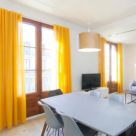 Rent this 3 bed apartment on Carrer d'Aribau in 68, 08001 Barcelona