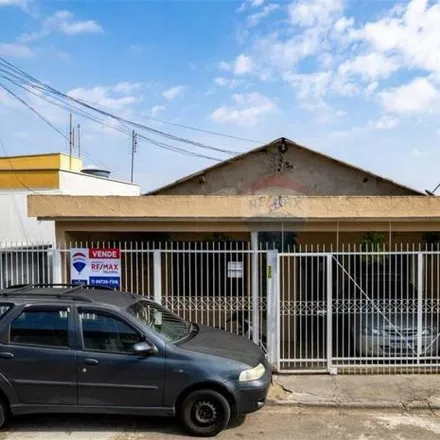 Buy this 4 bed house on Rua Araraquara in Jardim do Lago, Região Geográfica Intermediária de Campinas - SP