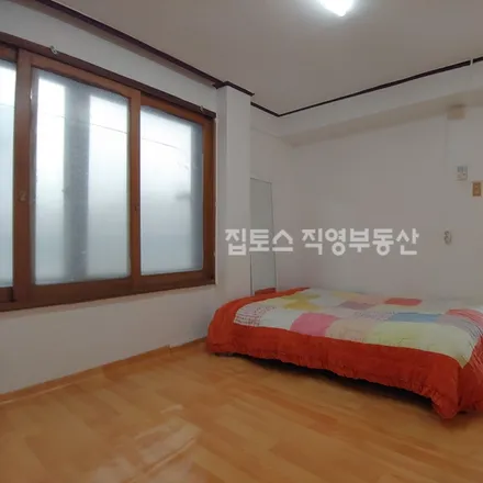 Rent this studio apartment on 서울특별시 강남구 역삼동 779