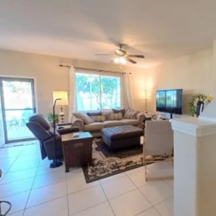 Buy this 4 bed apartment on 5114 Clover Mist Drive in Braemar, Apollo Beach