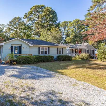 Buy this 3 bed house on 412 Meritta Avenue in Beaufort, SC 29902