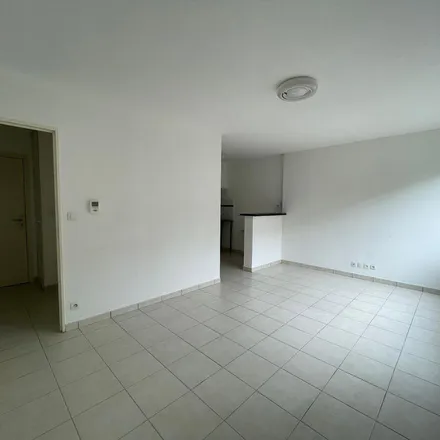 Rent this 2 bed apartment on Le Brugail in 20 Rue de Naurouze, 31750 Escalquens