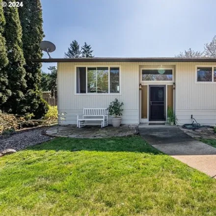 Buy this 3 bed house on 930 Stark Street in Woodburn, OR 97071