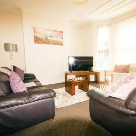 Image 2 - Stanley Street, Liverpool, L7 0JW, United Kingdom - Townhouse for rent