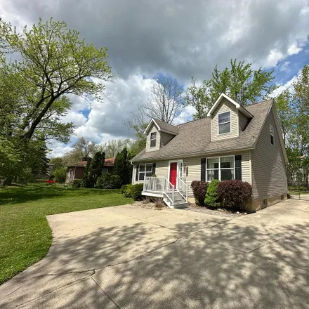Rent this 3 bed house on 2610 Dexter Ave in Ann Arbor, MI 48103