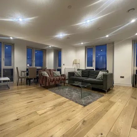 Rent this 2 bed apartment on Sky View Tower in 12 High Street, London