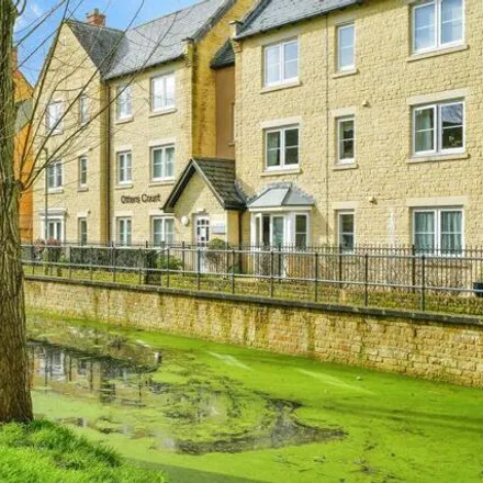 Buy this 1 bed apartment on New Bridge Street in Witney, OX28 1YA