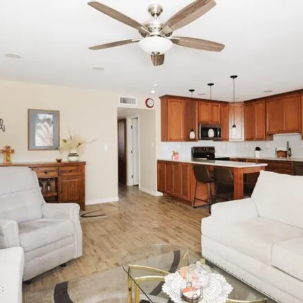 Image 3 - North 56th Street, Phoenix, AZ 85018, USA - Apartment for sale