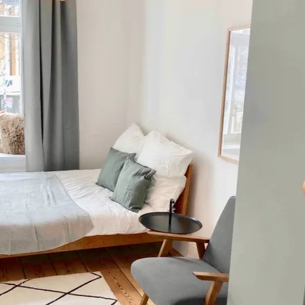 Rent this 7 bed room on Detlev-Bremer-Straße 2 in 20359 Hamburg, Germany