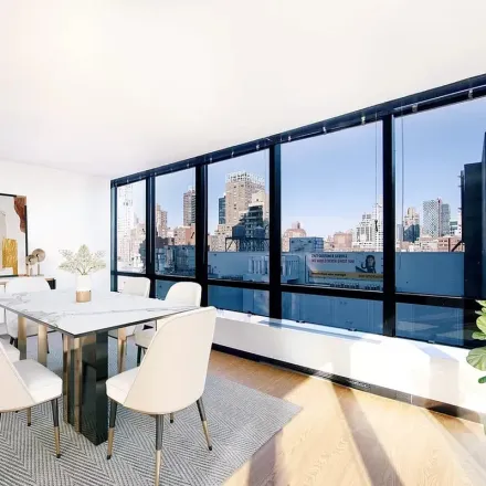 Rent this 3 bed apartment on Sutton East Tennis Club in Ed Koch Queensboro Bridge Outer Roadway, New York