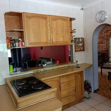 Image 2 - Koestertjie Street, Florauna, Pretoria, 0155, South Africa - Apartment for rent