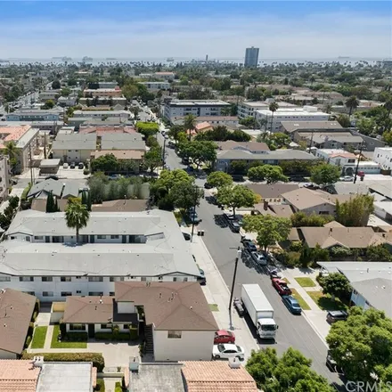 Image 1 - 632 Coronado Avenue, Long Beach, CA 90814, USA - Duplex for sale