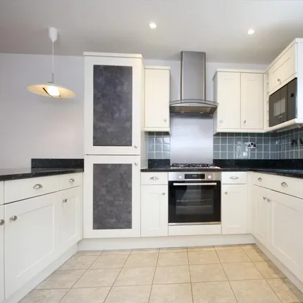 Rent this 3 bed duplex on Bowles & Co in Church Street, Epsom