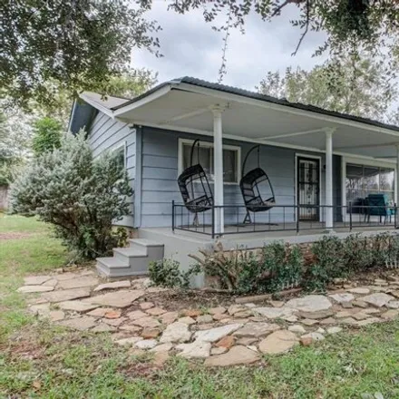 Buy this 3 bed house on 3628 Lakeview Drive in Cottonwood Shores, Burnet County