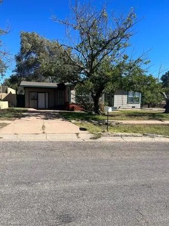 Buy this 3 bed house on 185 33rd Street in Snyder, TX 79549