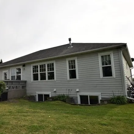 Image 3 - 1237 Elk Street Northwest, Warroad, Roseau County, MN 56763, USA - House for sale