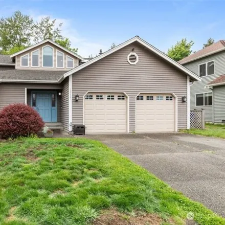 Buy this 4 bed house on 18227 132nd Place Southeast in Renton, WA 98058