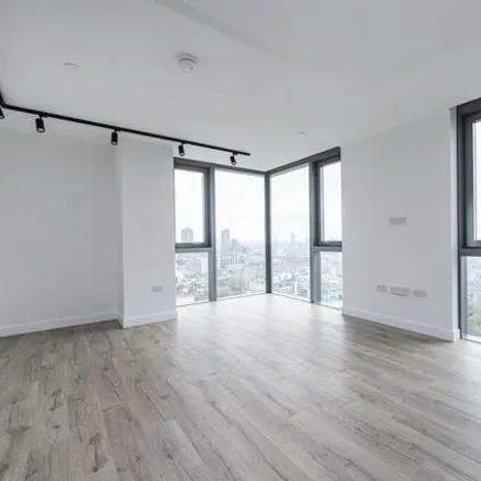 Rent this 2 bed apartment on City Road in Londres, Great London