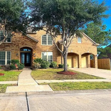 Buy this 5 bed house on 2709 Raven Ridge Drive in Pearland, TX 77584