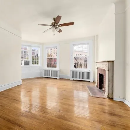 Image 4 - 50 Charles Street, New York, NY 10014, USA - Townhouse for sale