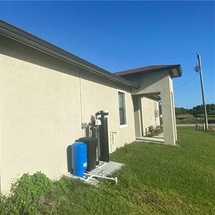 Image 4 - 400 Grant Boulevard, Lehigh Acres, FL 33974, USA - House for rent