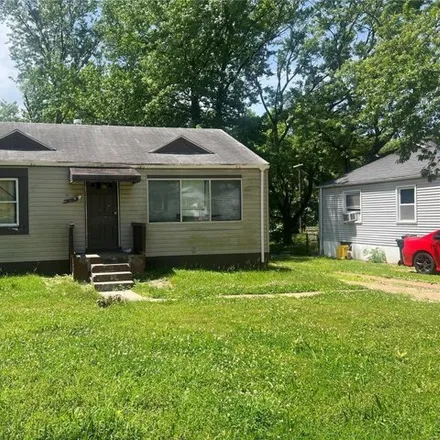 Buy this 2 bed house on 7504 Balfour Dr in Saint Louis, Missouri