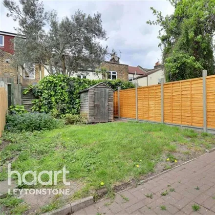 Image 3 - 34 Southwell Grove Road, London, E11 4PP, United Kingdom - Townhouse for rent