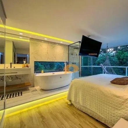 Rent this 4 bed house on Avenida das Caviunas in Roseira, Mairiporã - SP
