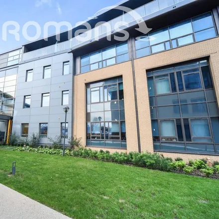 Rent this 1 bed apartment on Wokingham Road in Bracknell, RG42 1AD