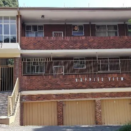Rent this 2 bed apartment on Kort Street in Judith's Paarl, Johannesburg