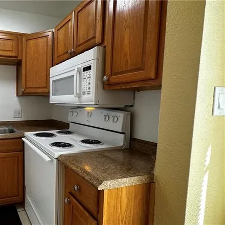 Image 5 - 219 West Monroe Avenue, Las Vegas, NV 89106, USA - Duplex for rent