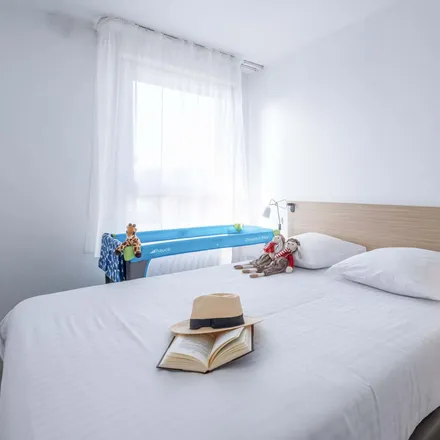 Rent this 1 bed apartment on 7 Rue du Pré de la Fontaine in 74600 Annecy, France