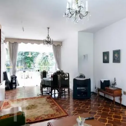 Buy this 7 bed house on Rua Tomé Portes in Campo Belo, São Paulo - SP