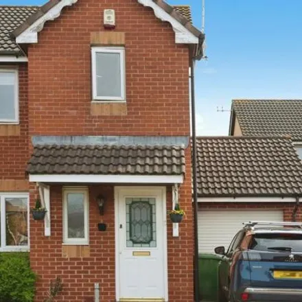 Buy this 3 bed duplex on 28 Emet Grove in South Gloucestershire, BS16 7EG