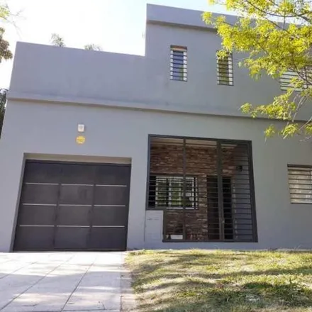 Buy this 4 bed house on Corrientes 2780 in Quilmes Oeste, 1879 Quilmes