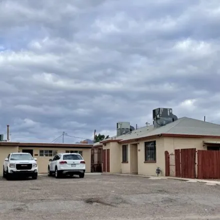 Buy this studio house on 124 West Navajo Road in Tucson, AZ 85705
