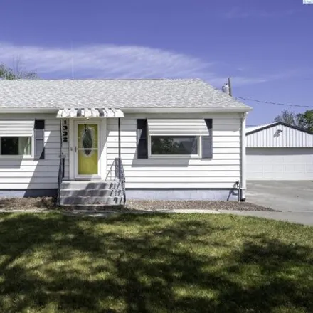 Buy this 3 bed house on 1105 Symons Street in Richland, WA 99354
