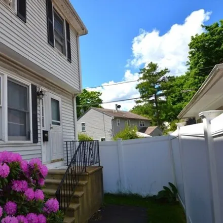 Buy this 2 bed townhouse on 18 Massasoit Road in Sunderland, Worcester