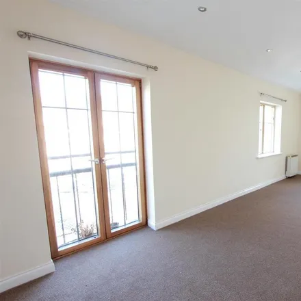 Rent this 2 bed apartment on Trinity Lane in Hinckley, LE10 0BS