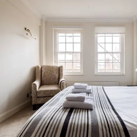 Rent this 2 bed apartment on London in SW3 6SH, United Kingdom