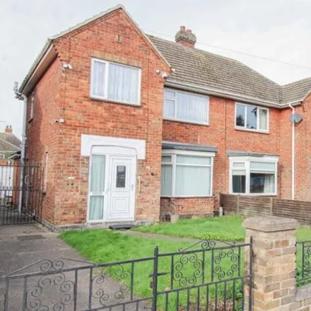 Buy this 3 bed duplex on Fairfield Avenue in Waltham, DN33 3DS