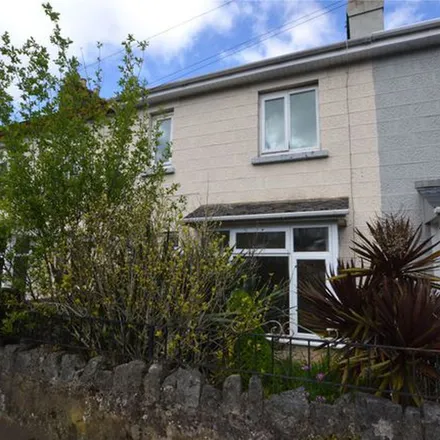 Rent this 3 bed townhouse on Sherwell Valley Road in Torquay, TQ2 6EY