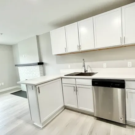 Image 8 - 12391 Cedar Rd, Unit 1B - Apartment for rent