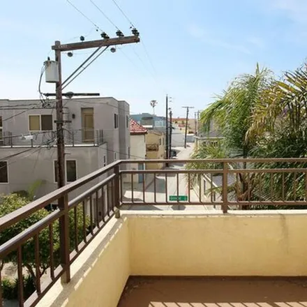 Rent this 3 bed apartment on 832 Ormond Court in San Diego, CA 92109