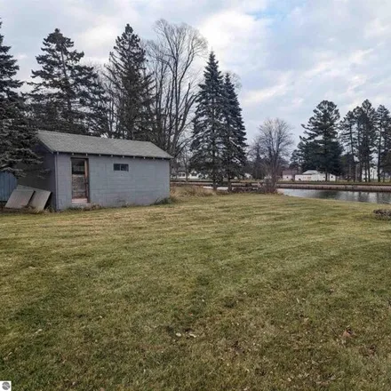 Image 5 - 567 South Detroit Street, Au Gres, Arenac County, MI 48703, USA - House for sale