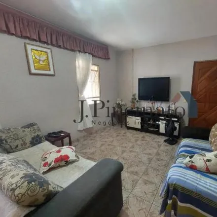 Buy this 5 bed house on Rua Orlando Scarpinelli in Torres de São José, Jundiaí - SP