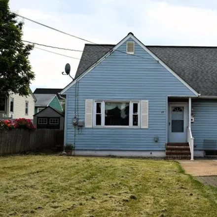 Image 3 - 45 Christopher St, Carteret, New Jersey, 07008 - House for rent