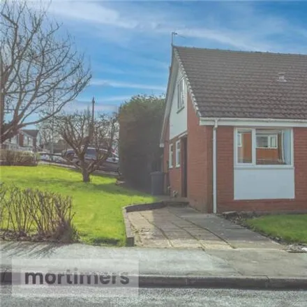 Buy this 3 bed duplex on Fernlea drive in Clayton-le-Moors, BB5 5TL