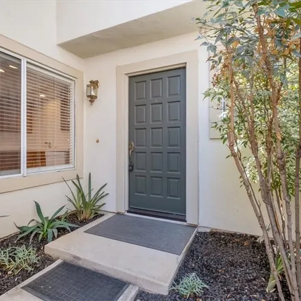 Image 3 - 5931 East Rocking Horse Way, Orange, CA 92869, USA - Condo for sale