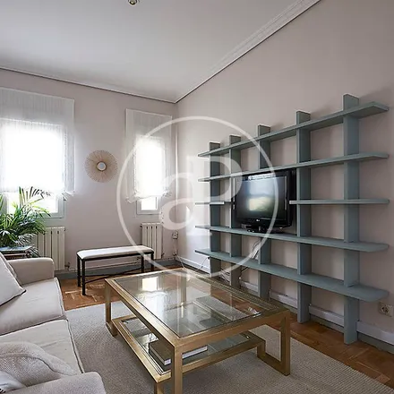 Rent this 2 bed apartment on Calle del Conde de Aranda in 21, 28001 Madrid